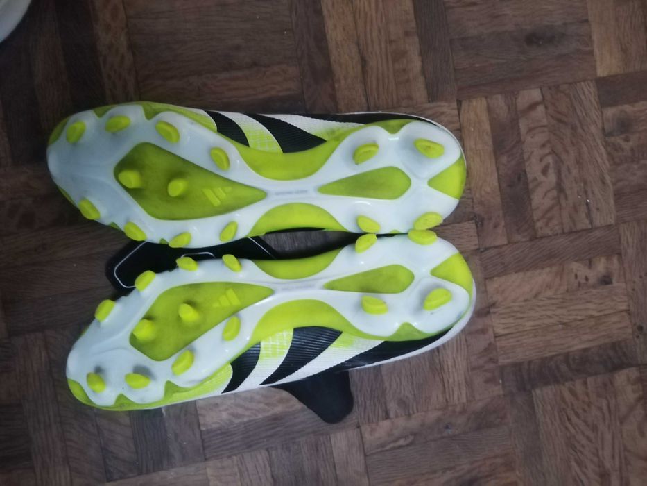 Choteiras Adidas predator como novas