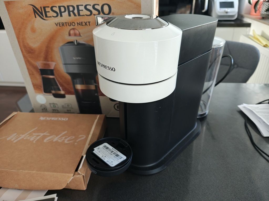 Ekspres Do Kawy Nespresso Vertuo Next Biały Nowy