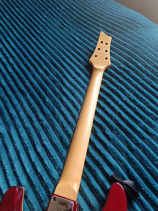 Schecter Omen 6 FR para projeto