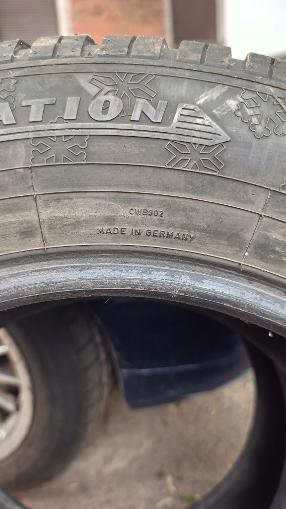 215.65.16 Dunlop зима