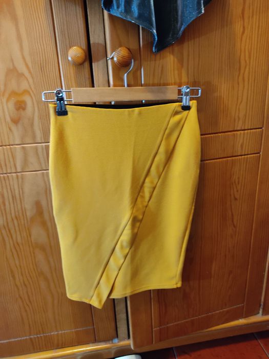 Conjunto saia e blusa