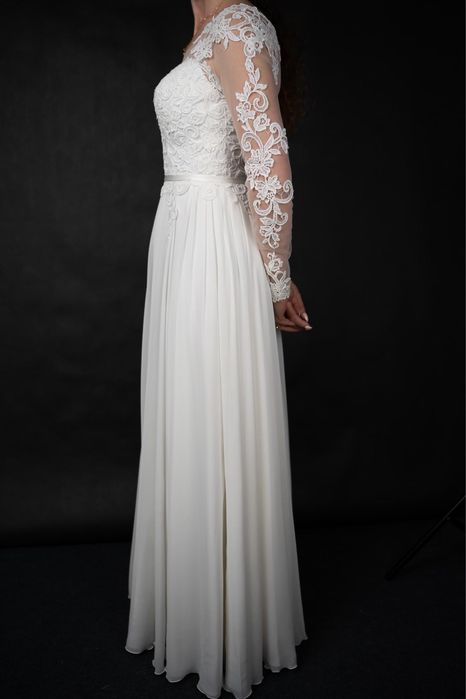 Piękna suknia ślubna