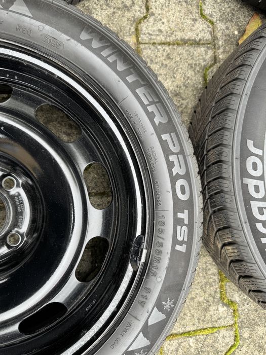 Opony zimowe Tourador 195/55R16 z felgami