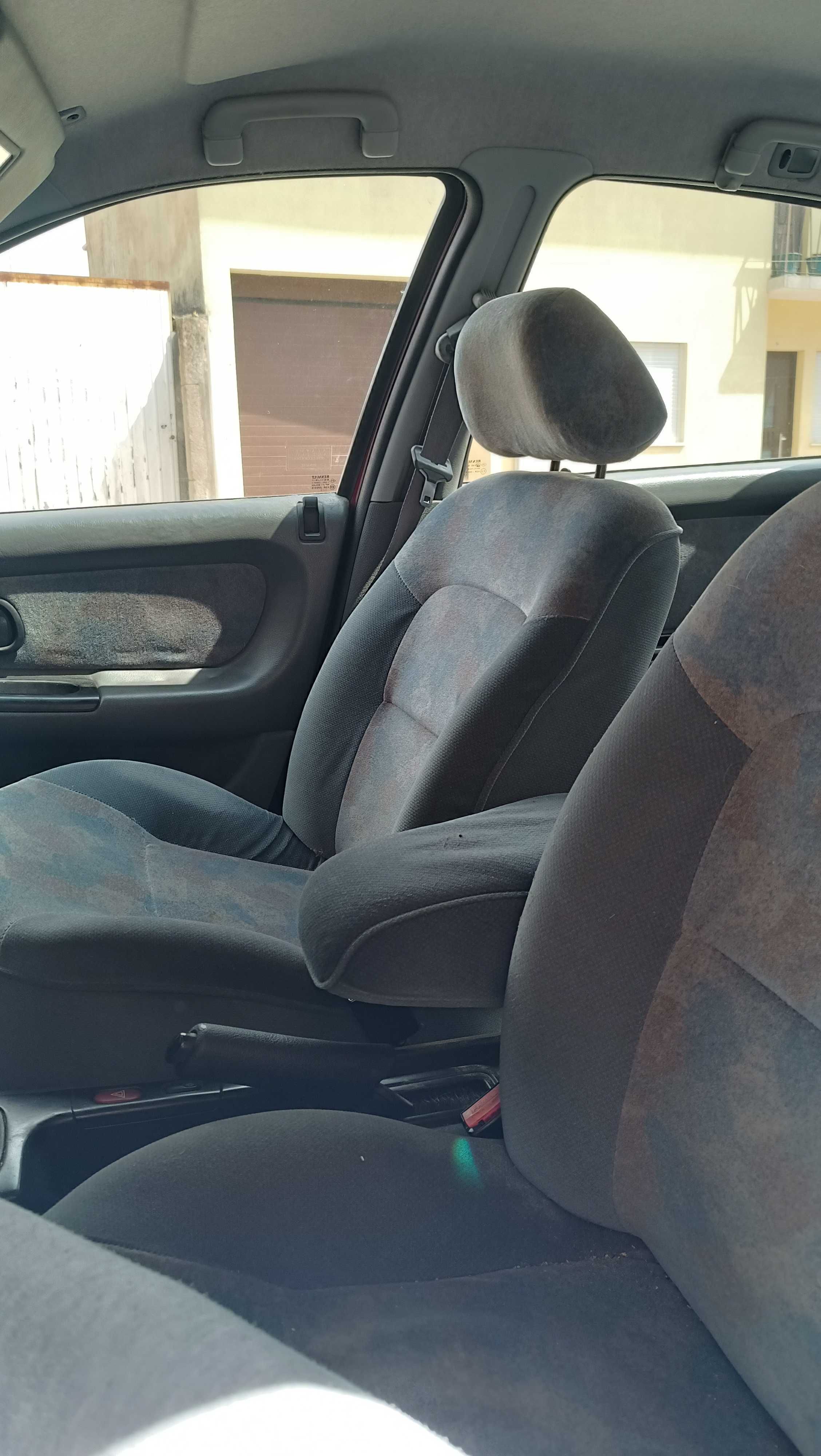 Renault Laguna RXE 1.8 1995/2001