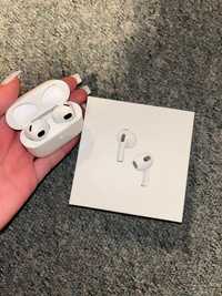 ТЕРМІНОВО Apple AirPods 3 (весь комплект)