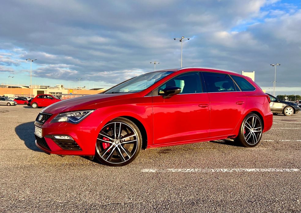 Seat Leon 4x4, 300KM, Faktura VAT 23%,