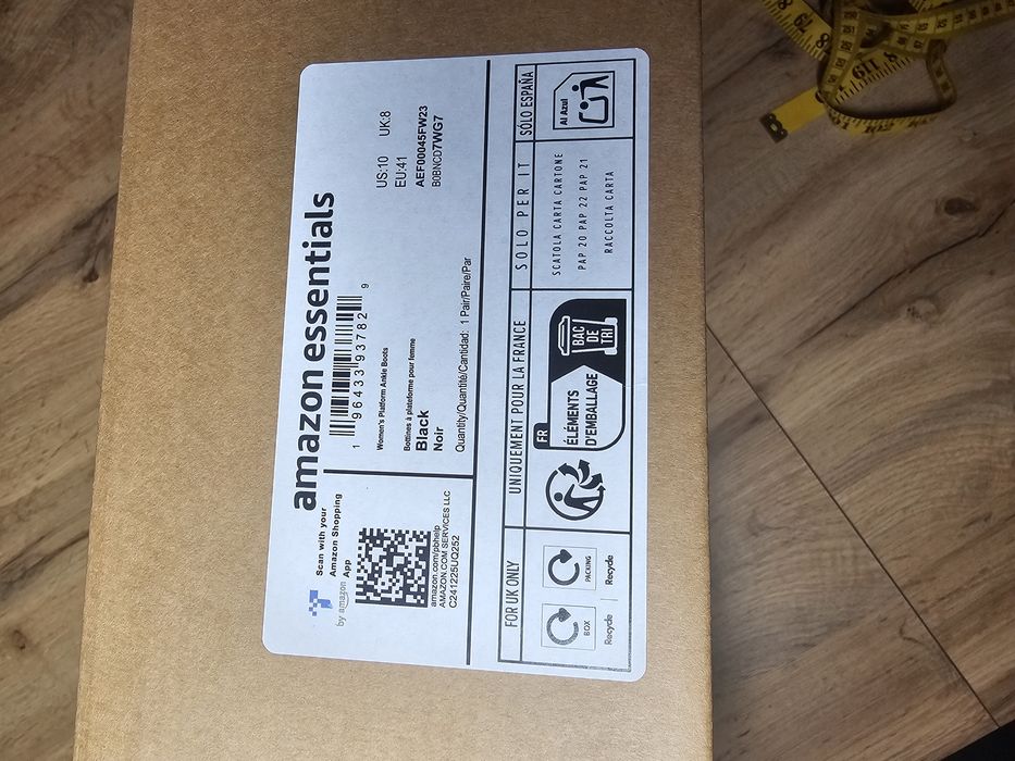 Botki Amazon essentials