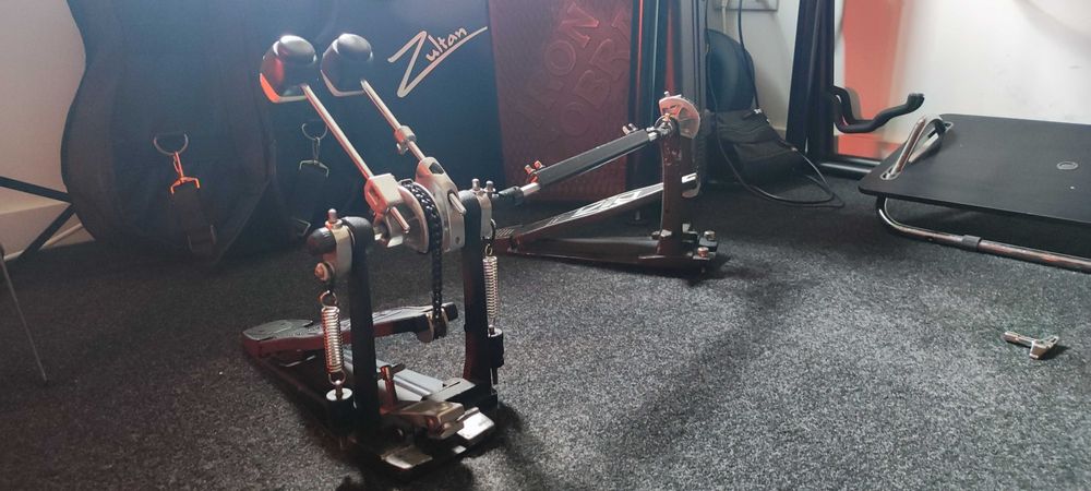 Bateria (pedal duplo + banco + tripé choques)