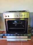 Fogão com forno elétrico Flama.