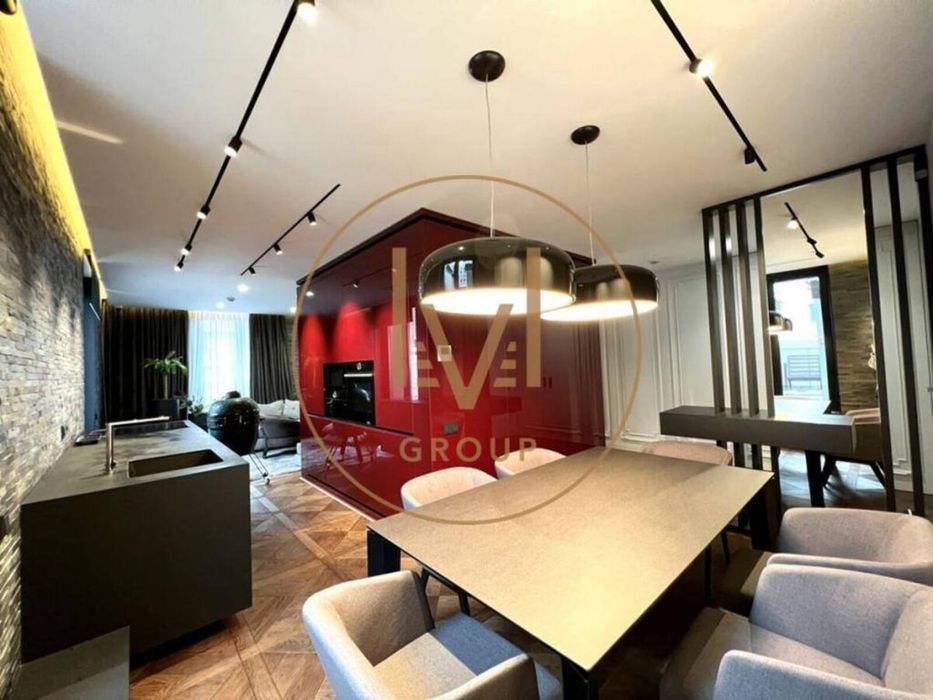 ЖК New York 2х кім. квартира у центрі міста з терасою.