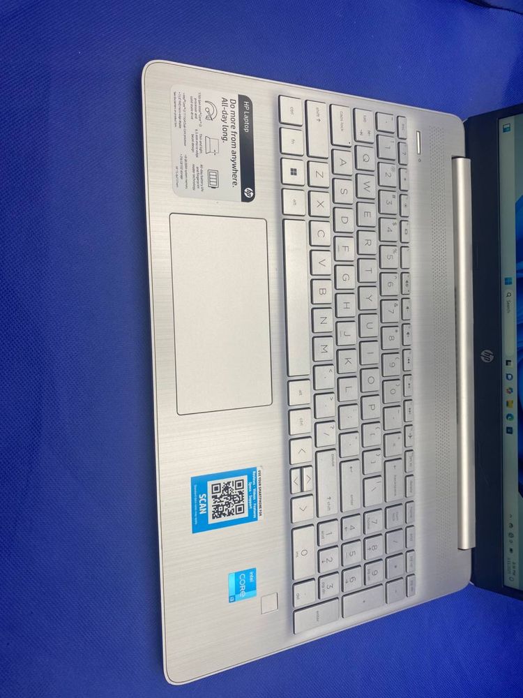 Ноутбук 2023 рік hp 15 dy 11 gen 8/256  для роботи навчання офісу