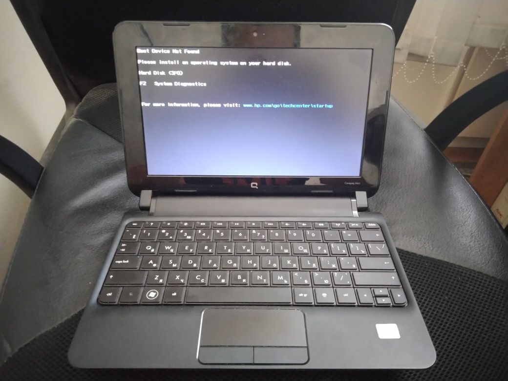 Нетбук HP Compaq mini