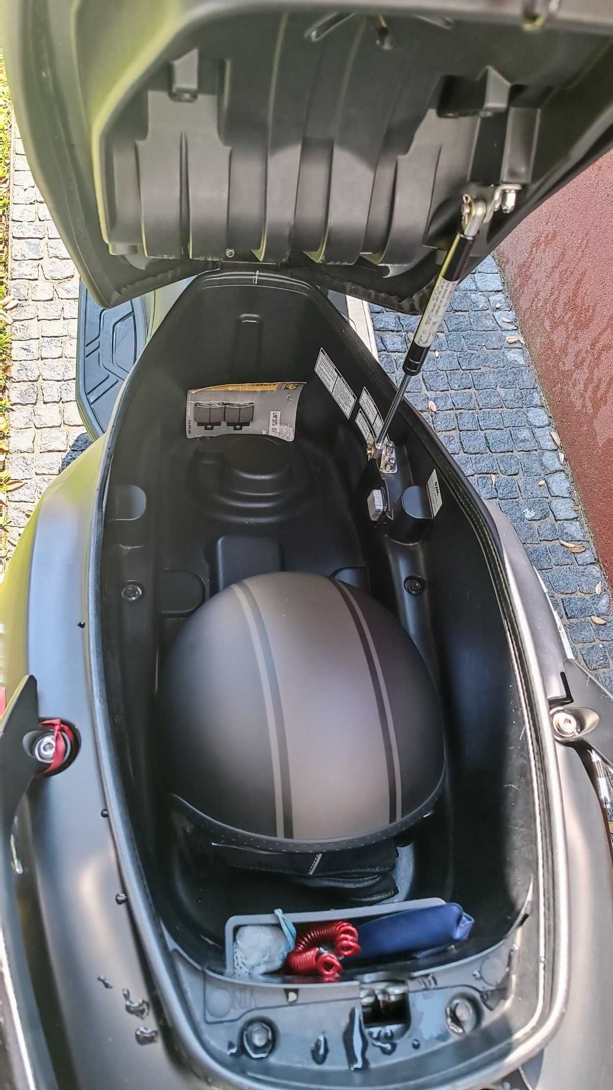 SYM Joymax Z 125 | Preta Mate | 12.500 km | Impecável!