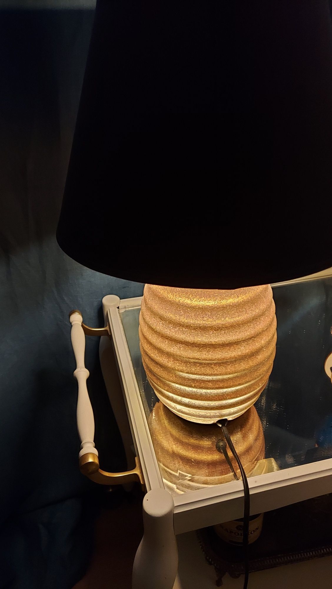 Lampa sypialniana stołowa ceramiczna ze złoto-czarnym kloszem