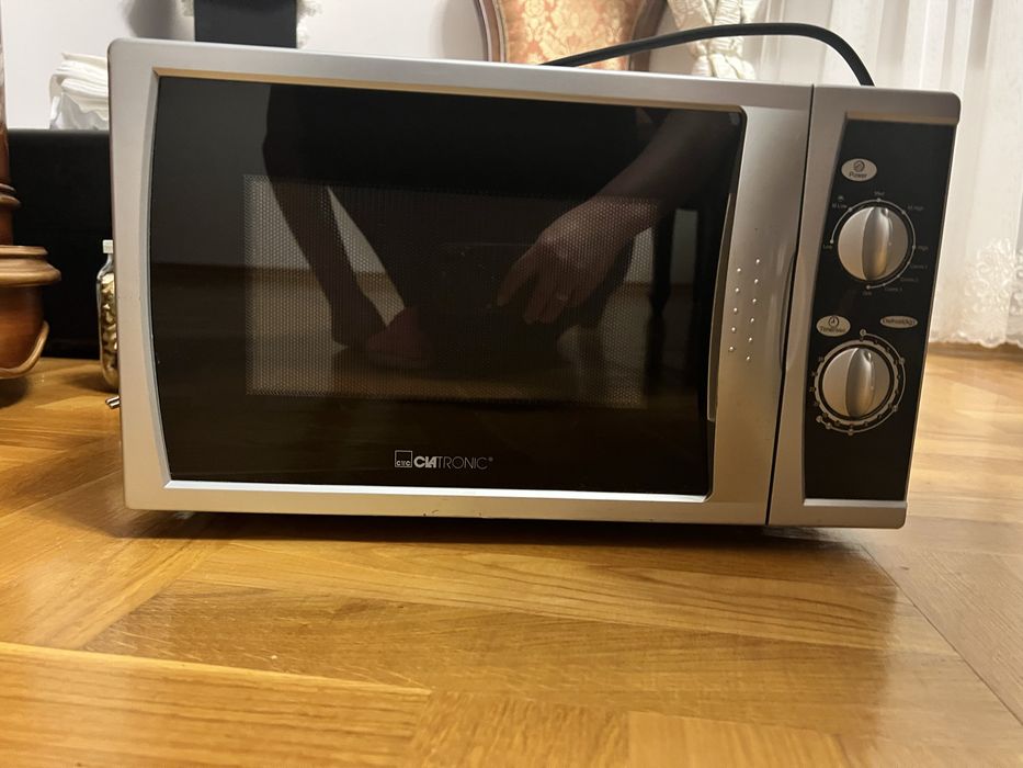 Мікрохвильова піч