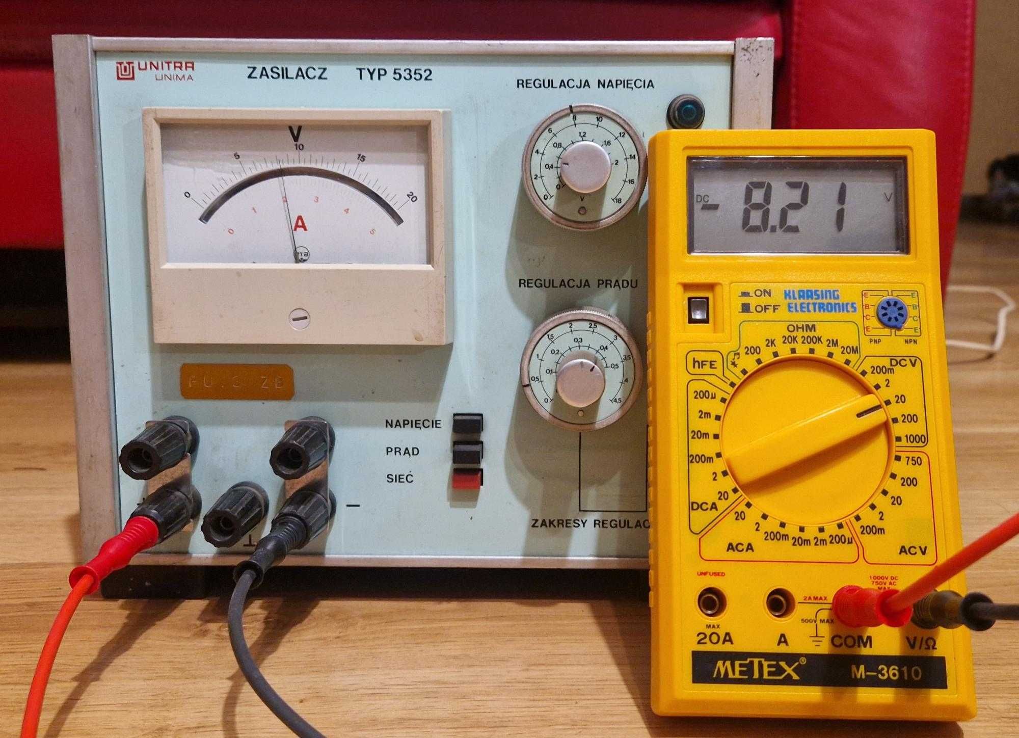 Zasilacz laboratoryjny typ 5352, retro PRL