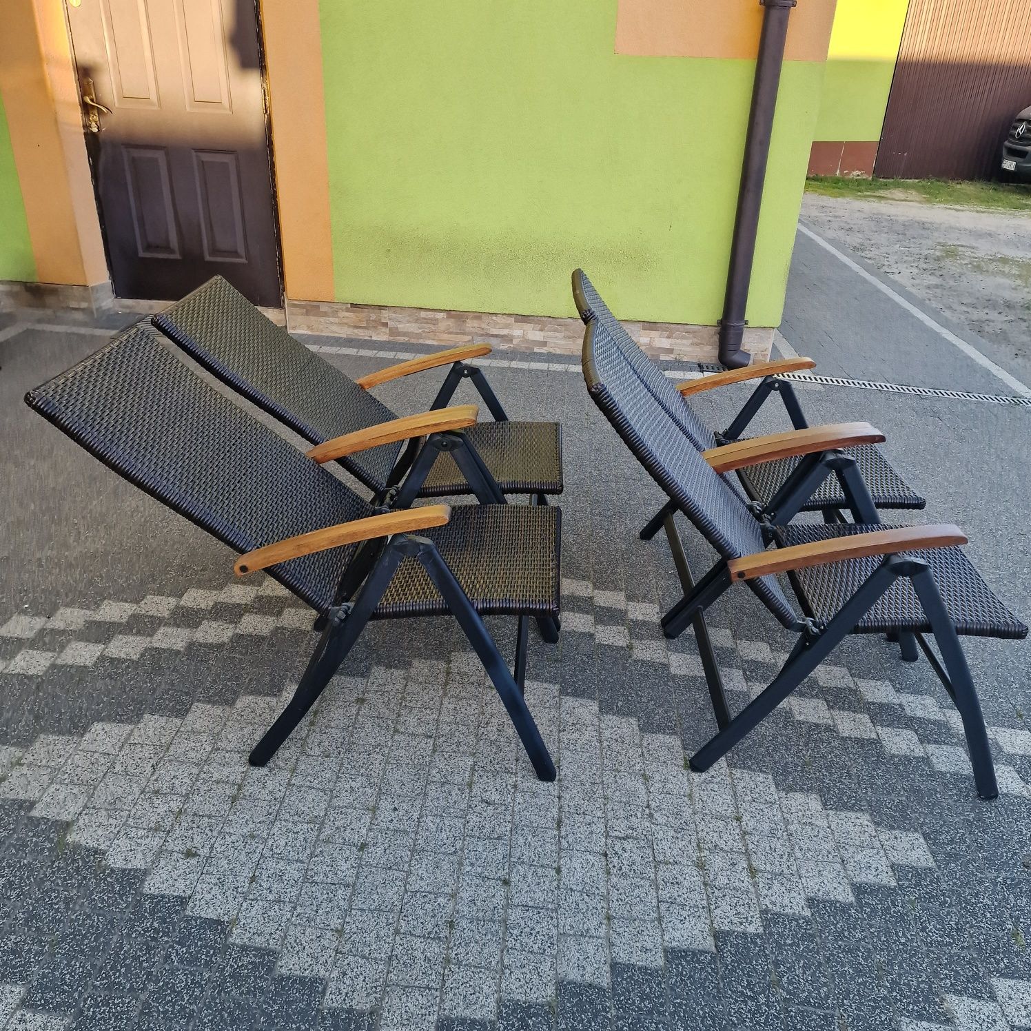 Krzesła ogrodowe z techno ratanu
