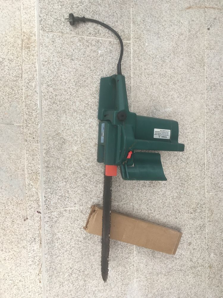 Moto serra eletrica