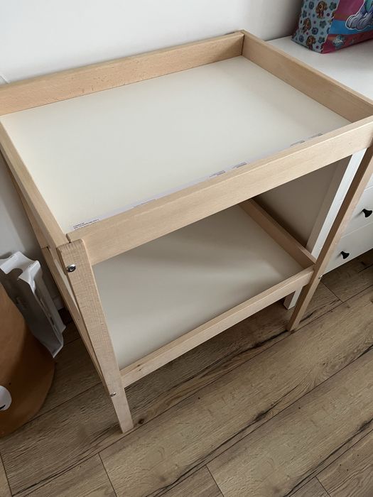 Przewijak + lozeczko Ikea z materacem