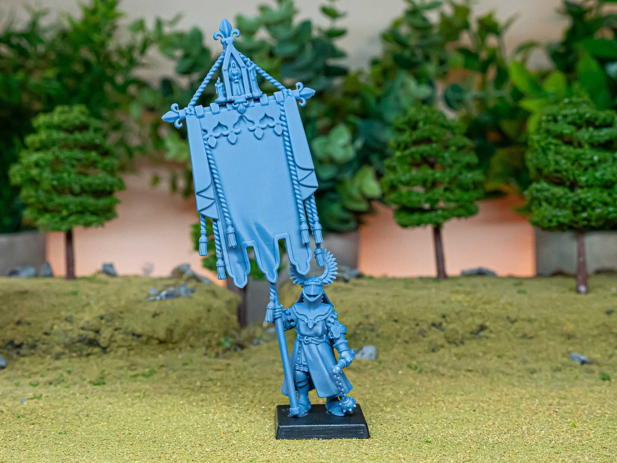 Gallia Battle Standard Bearer on foot - WFB ToW AoS - Highlands x1