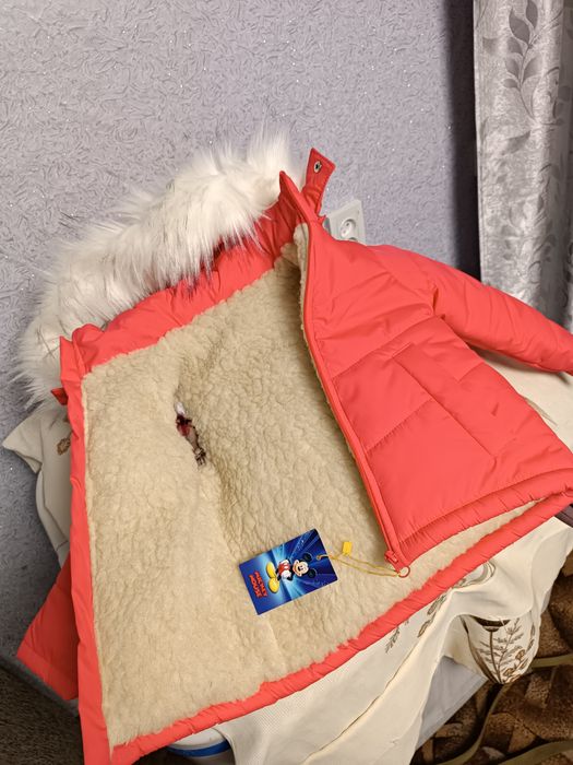 Продам курточку дитячу