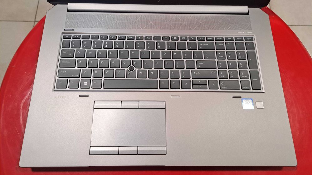 Laptop HP Zbook 17 G6 17,3" i9-9GEN 32GB/512SSD Quadro RTX 3000 Win11