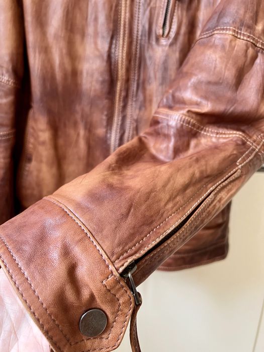 Чоловіча шкіряна куртка