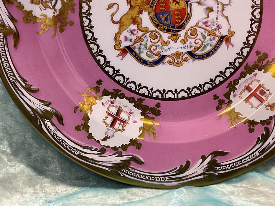 Base para pratos em metal 26 cm