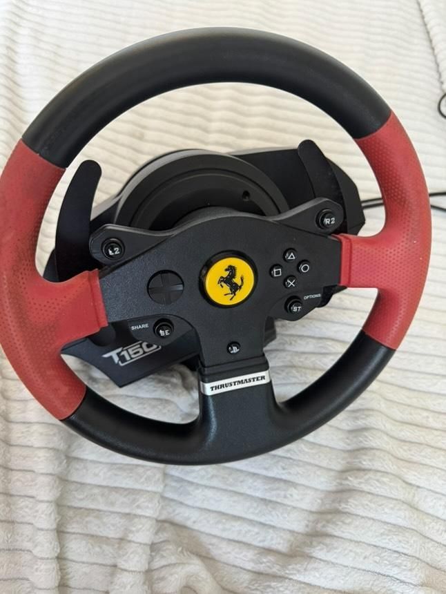 Volante thrustmaster t150 special edition