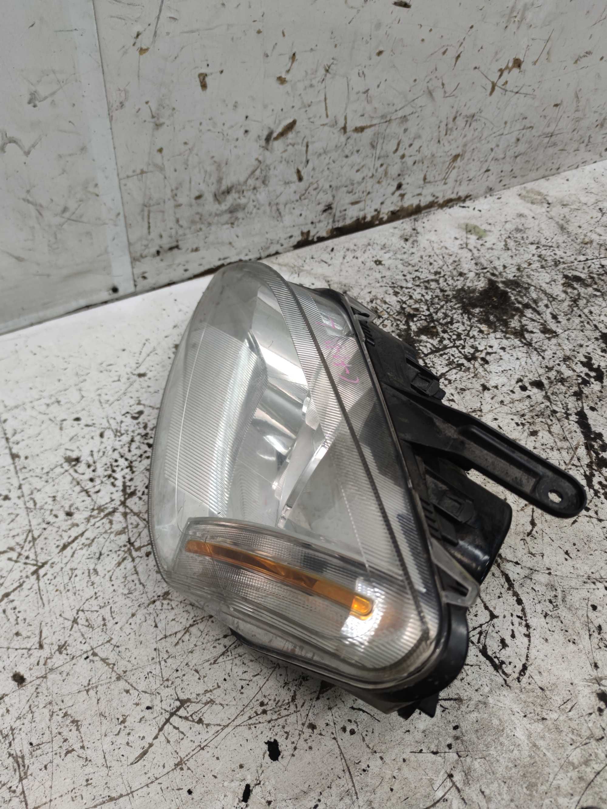 Ford C-Max Lampa Przednia Lewa Lewy Przód LP