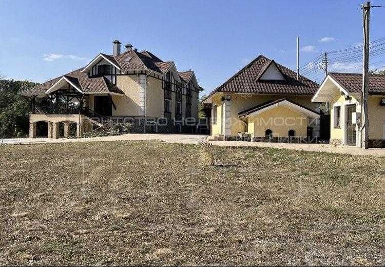 Продажа дома 580м2 с бассейном  село Мархалевка Киевская ТОРГ