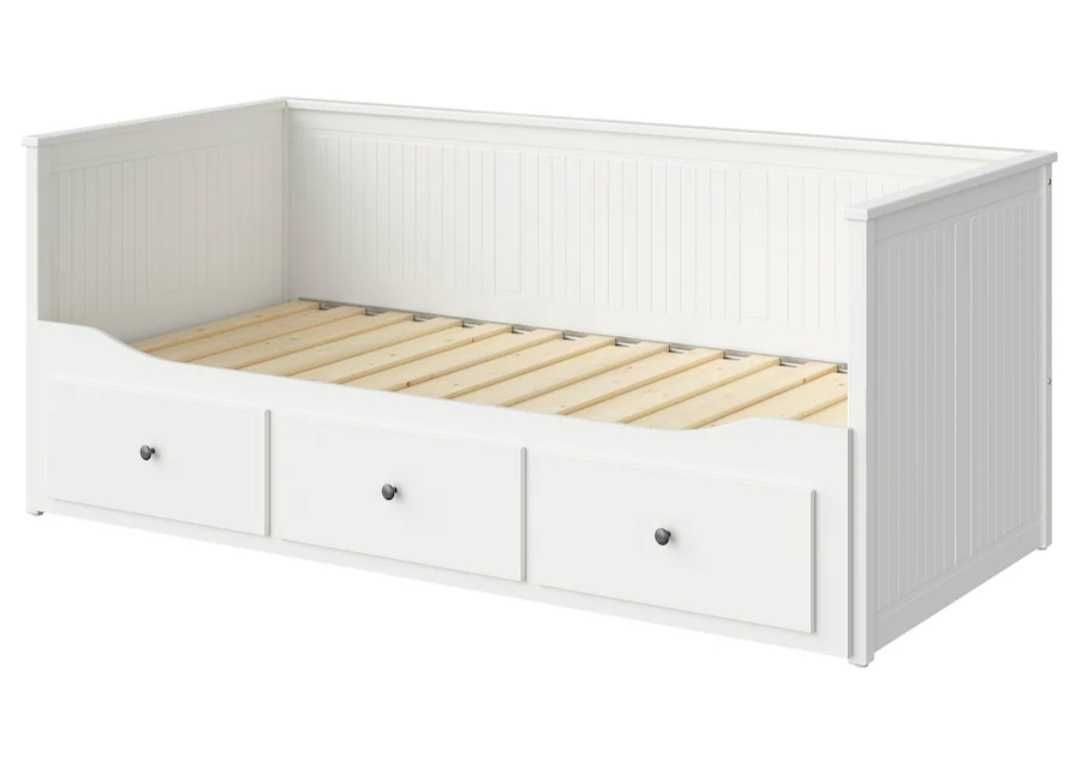 Cama HEMNES IKEA/ Cama casal ou criança