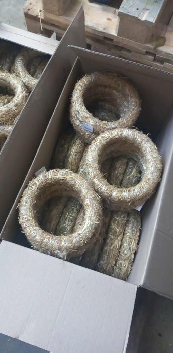 Вінок декоративний