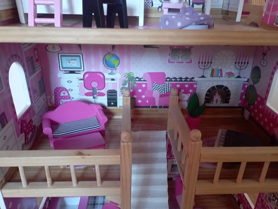 Domek dla lalek duży