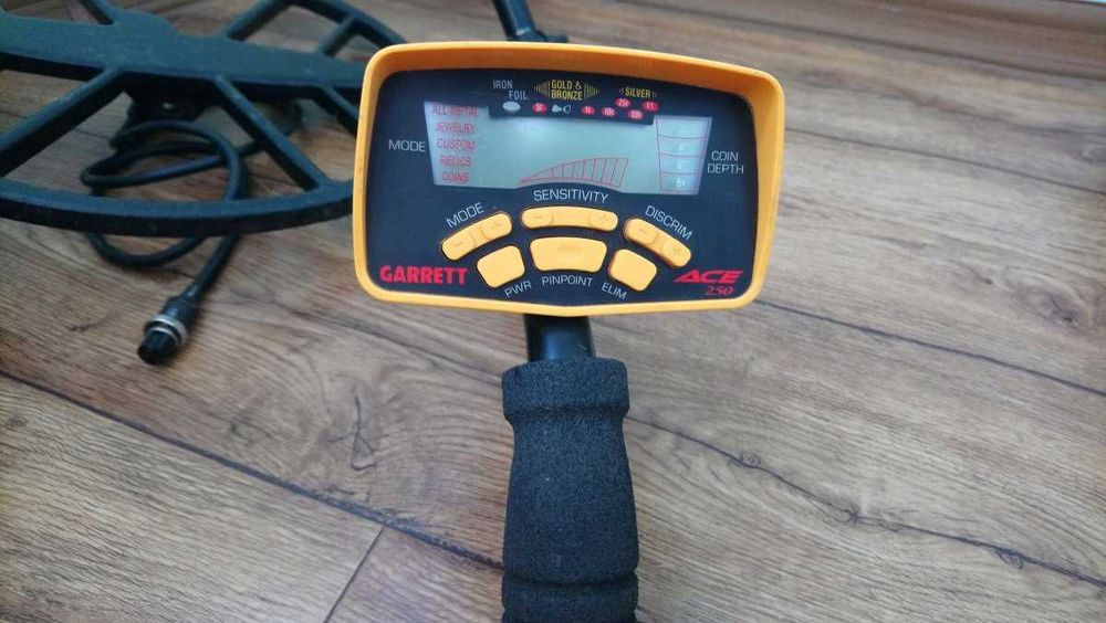 Металошукач Garrett Аce 250  Металлоискатель Металодетектор Аська Ася