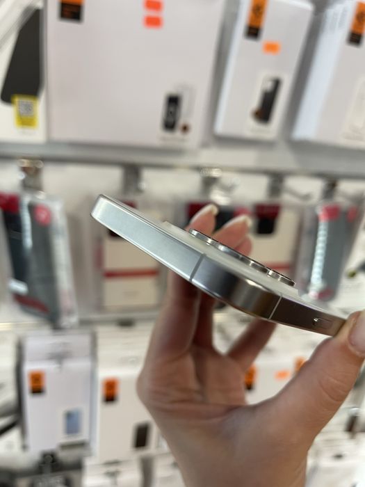 iPhone 15 Pro 256Gb white titanium - АКБ 89%, стан 5