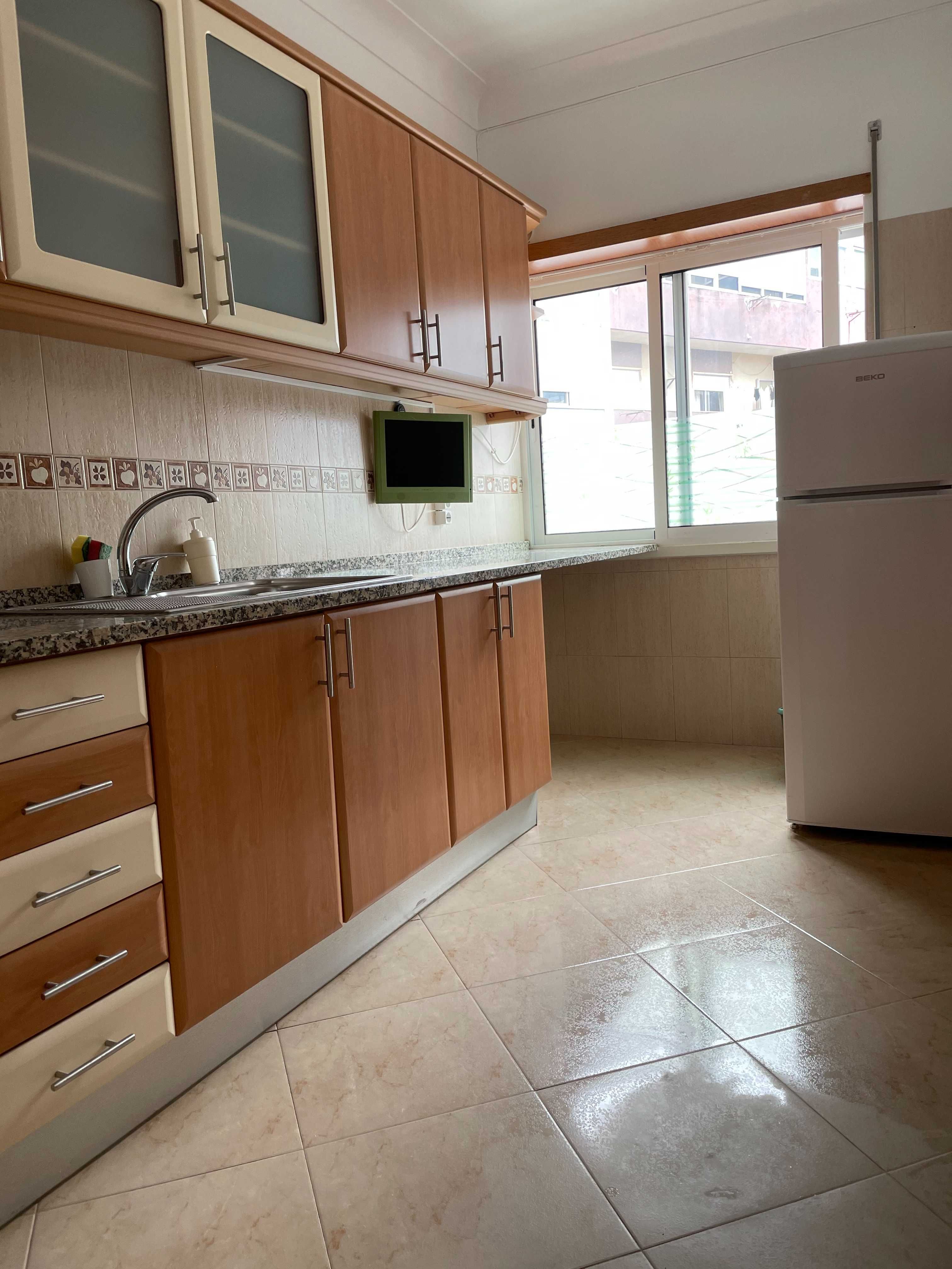 ARRENDO T1 no Centro a Amadora - Entrada a 1 de Outubro 2025
