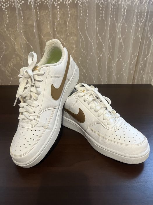 Жіночі кросівкм, кеди Nike