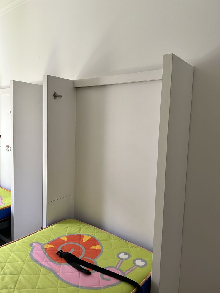 2 Camas e colchões individuais Lagrama rebativeis (vendo separado)