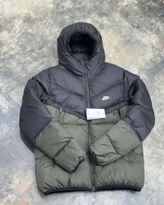 Пуховик Nike Storm Fit