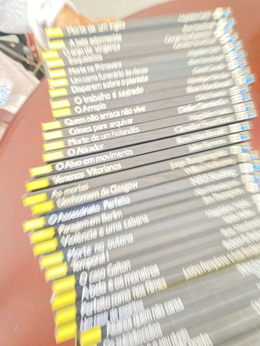 Coleccao caminho policial, preco por exemplar