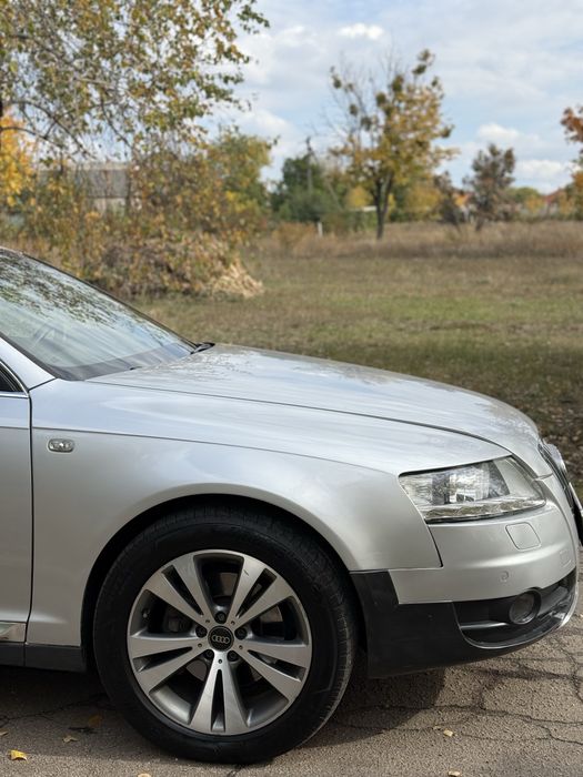 Ауди allroad  2010 ГОД