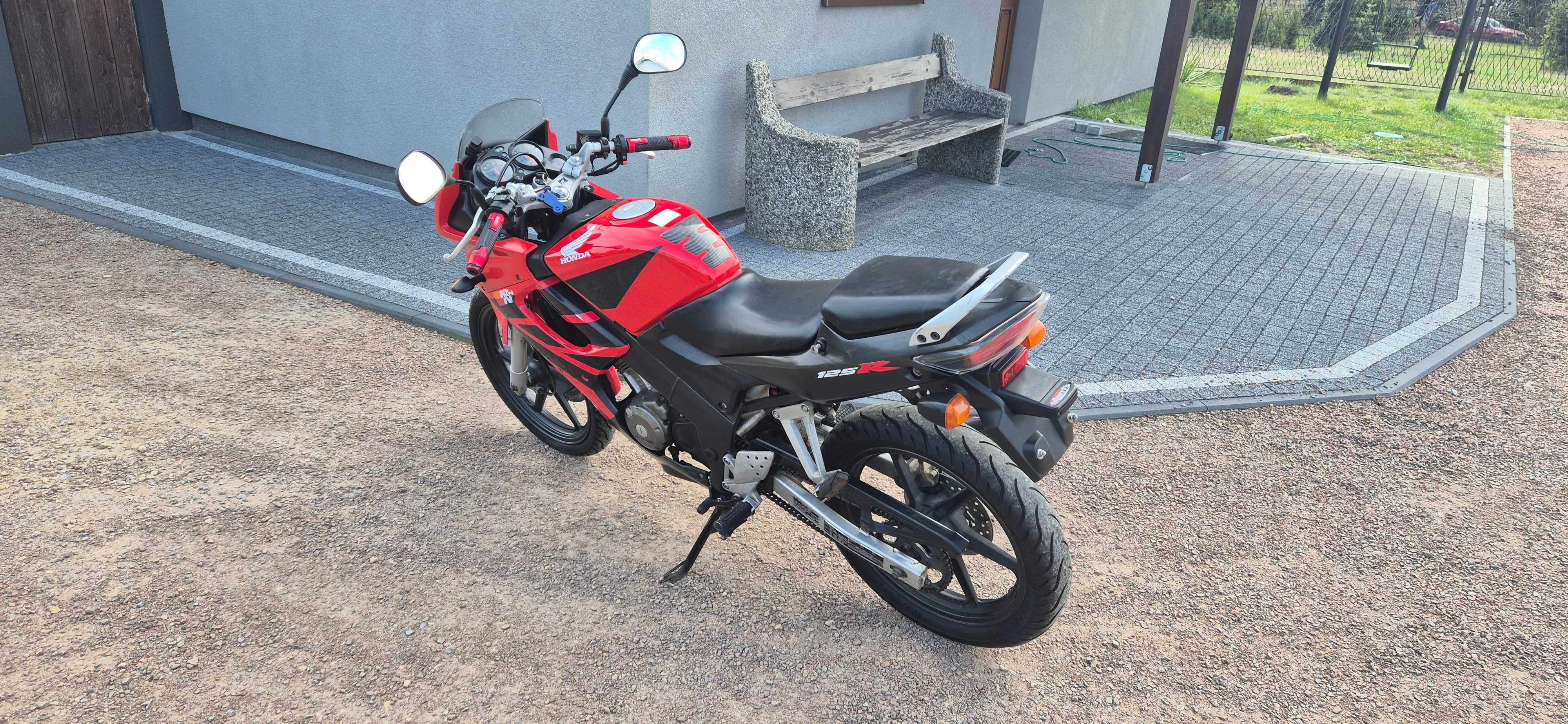 Honda CBR 125 dobry stan z Niemiec akcesoryjne manetki okazja polecam