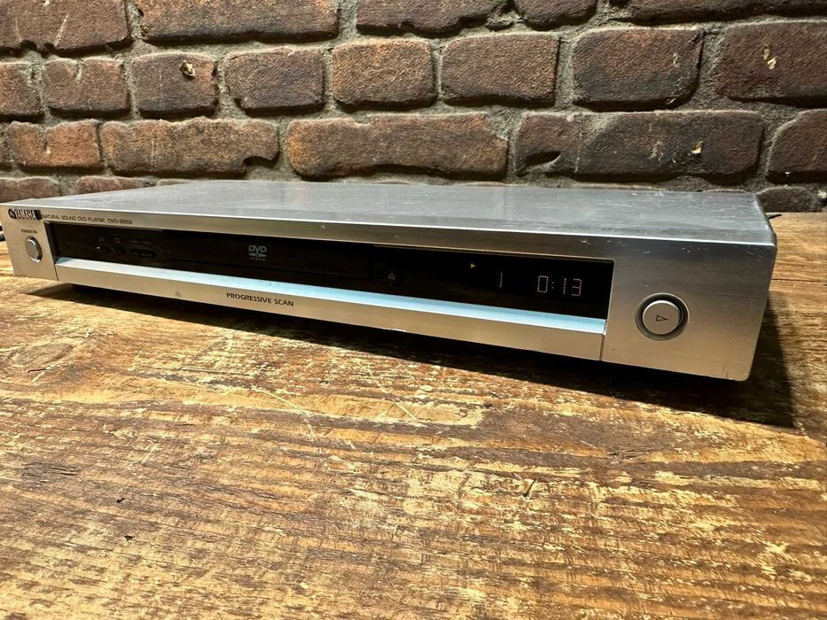 Odtwarzacz DVD Yamaha DVD-S 559