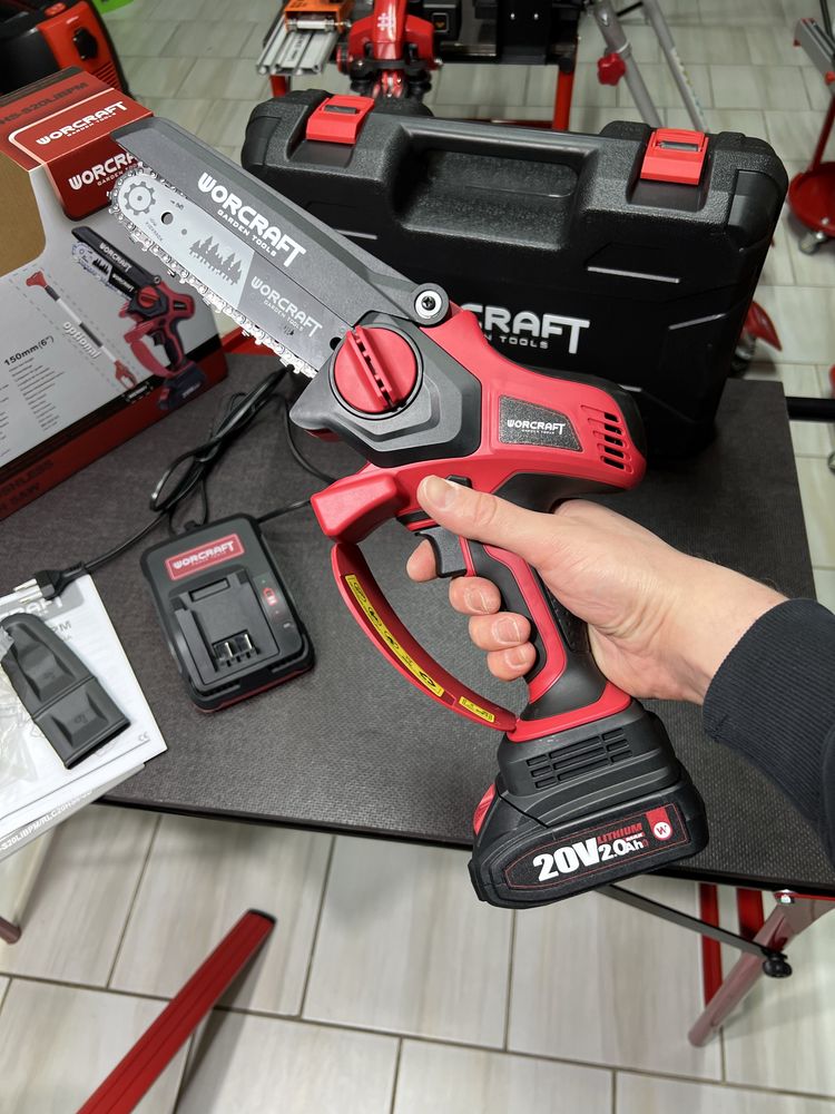 Аккумуляторная бесщеточная пила Worcraft CHS‑S20LiBM