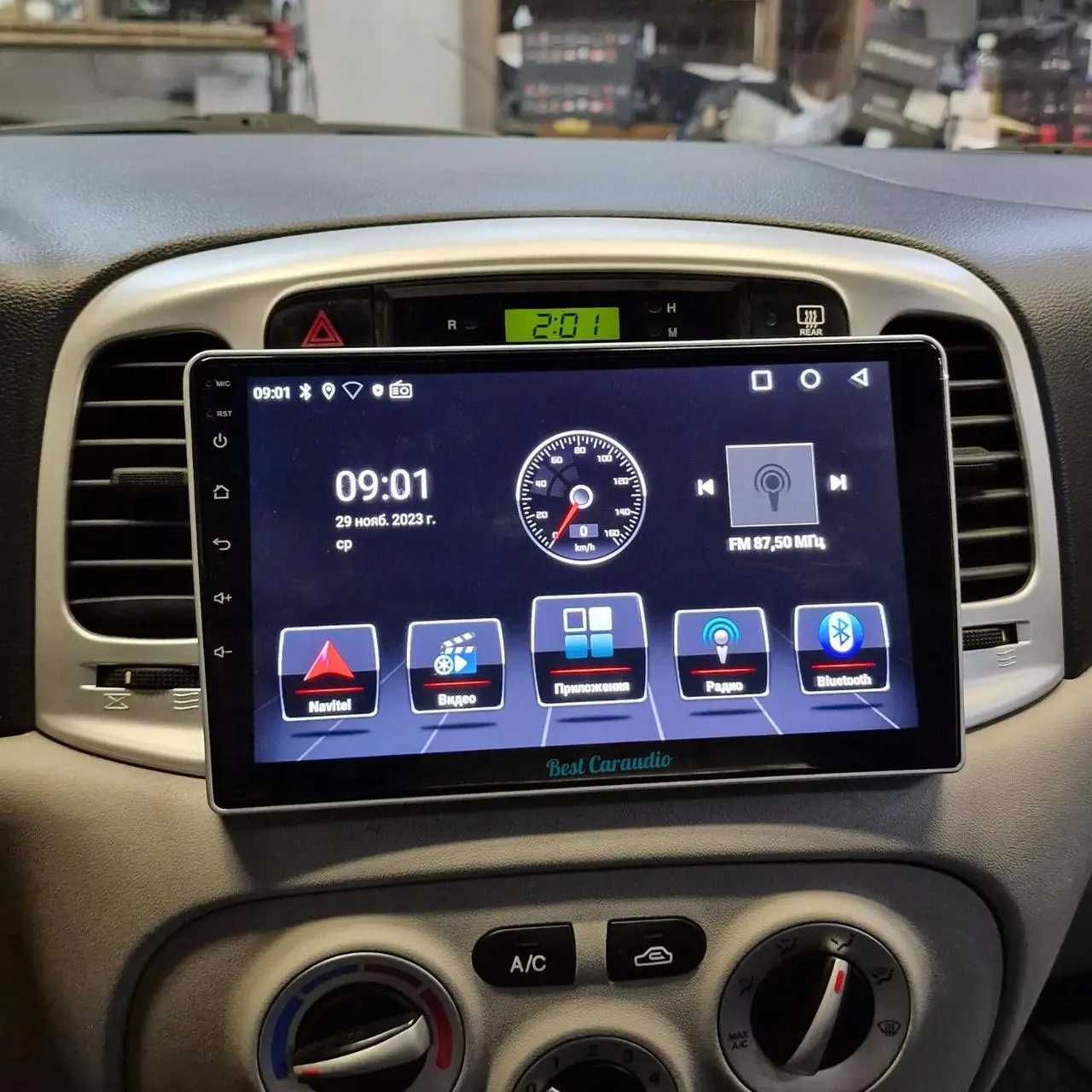 Штатна магнитола android Hyundai Accent CarPlay