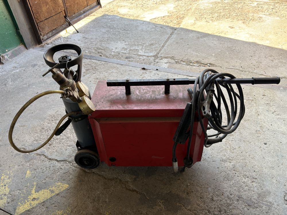 Automat spawalniczy Einhell SGA 142 TURBO