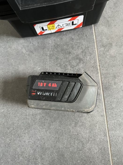 Акум. Пилосос Würth AMTS 18L compact+АКБ 4.0Ah