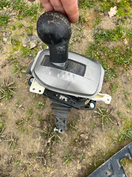 KASETA ZMIANY BIEGÓW CAMARO MECHANIZM ZMIANY BIEGÓW