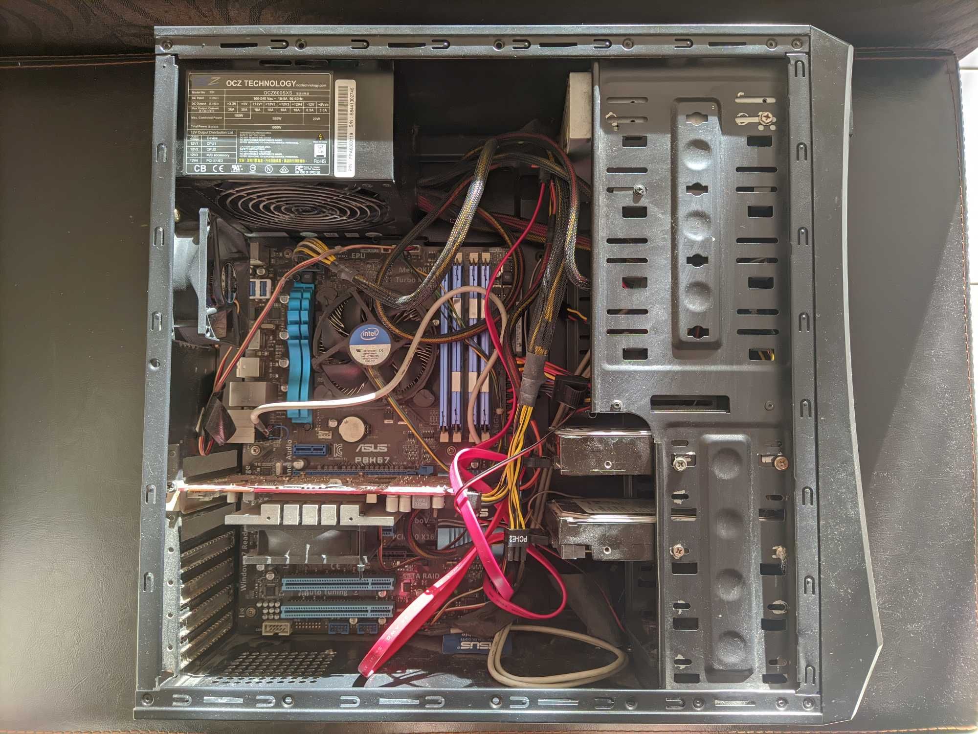 PC Desktop I3 - ATI AMD Radeon HD 5700 - 8gb ram DDR3 - ASUS MB P8H67